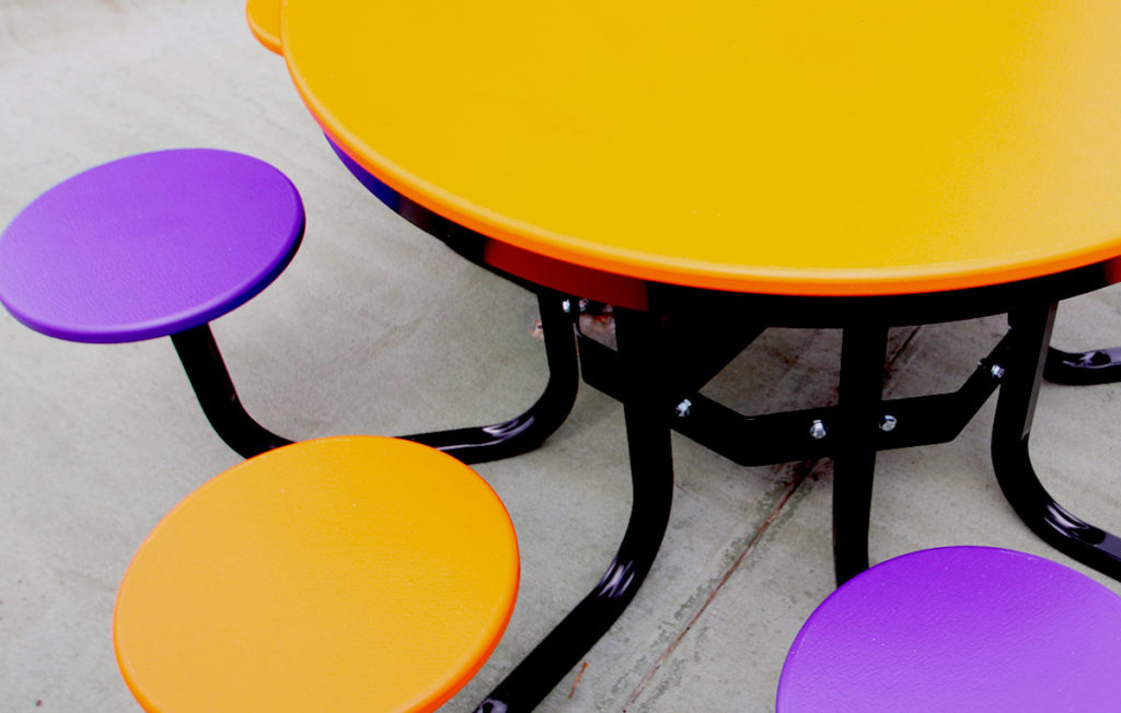 Recycled plastic satellite table