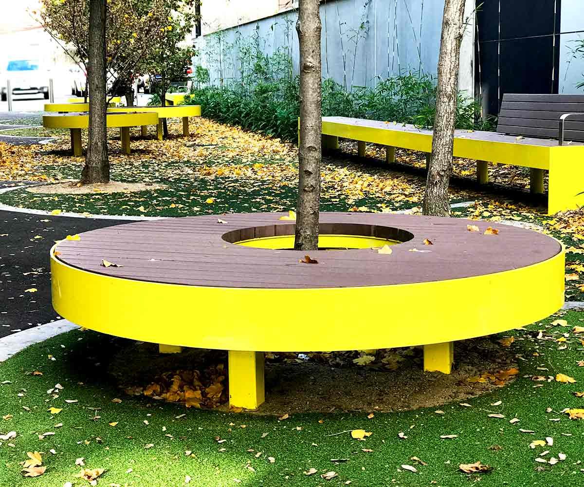 Round bench seats in enviroslat