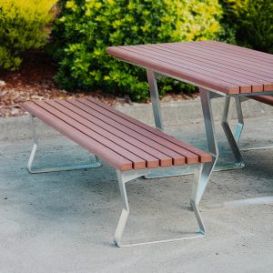 Kiama picnic table setting