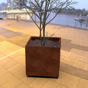 Hamilton Square Planter